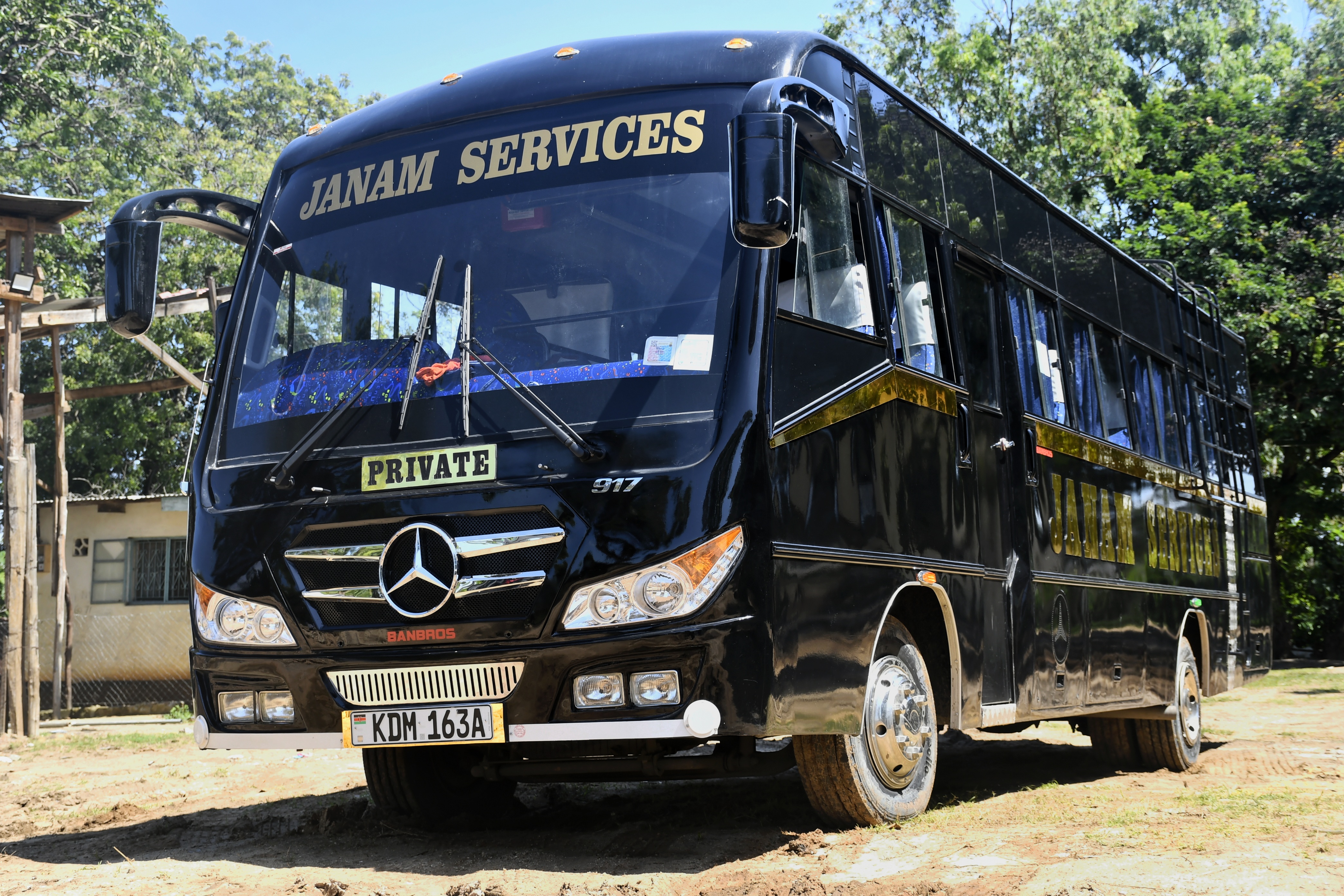 mercedes bus